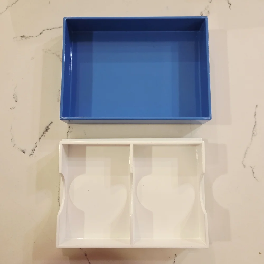 JONATHAN ADLER PLAYING CARDS 2 DECK SET RIPPLE WAVY BLUE WHITE BOX TRINKET